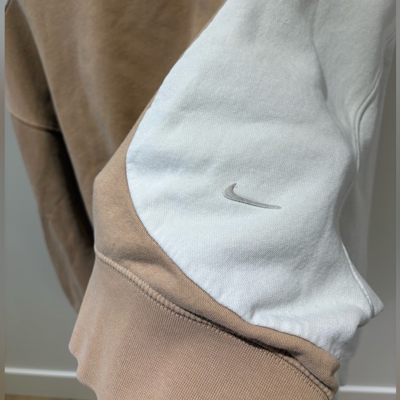 NIKE | dual colour cropped oversized crew size small - Picture 3 of 11